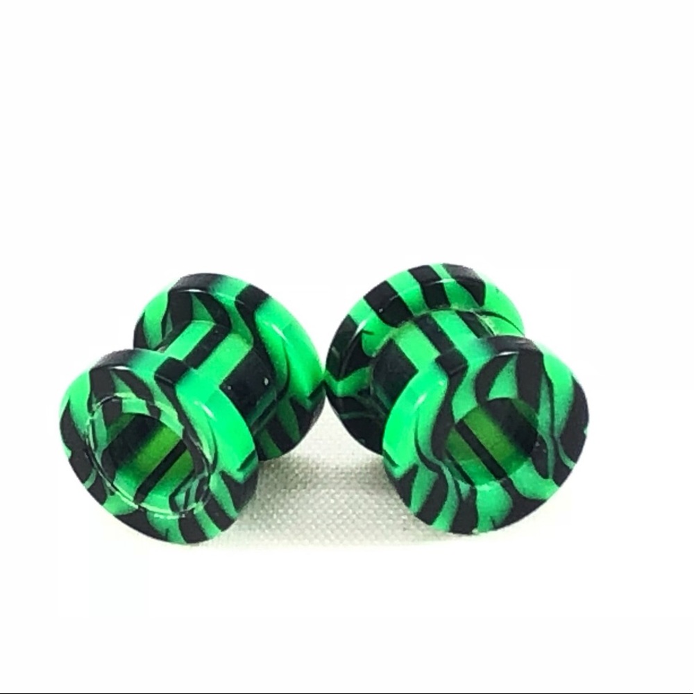 00-0-4-6-8g Green & Black Ear Gauge Tunnels